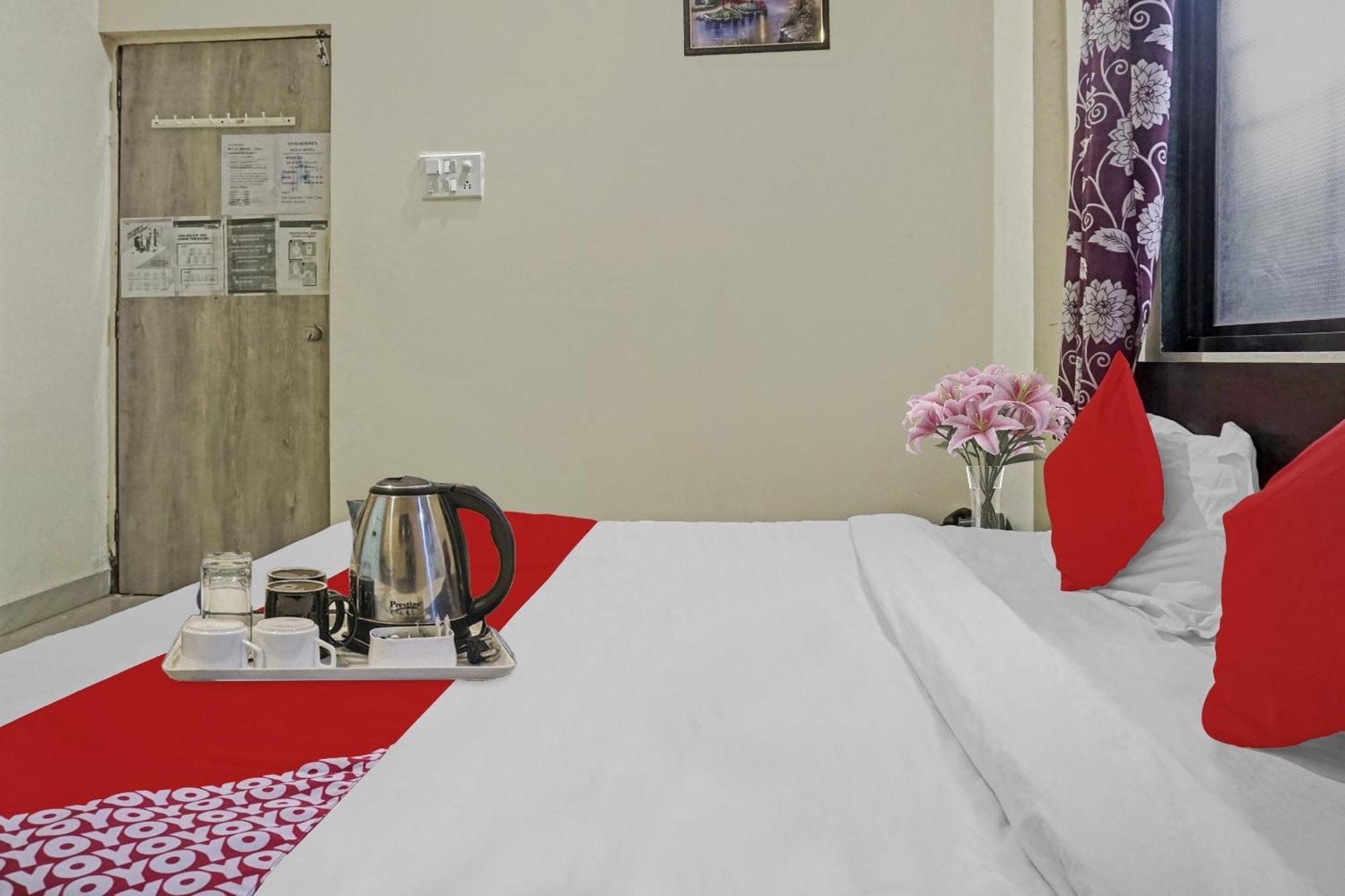 Hotel O R K Exclusive Hinjawadi Bagian luar foto